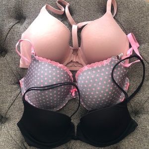 Lot of Victoria’s Secret bras